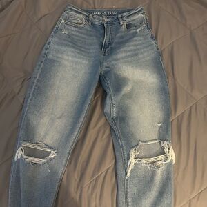 American Eagle Mom Jeans
